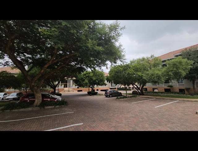 BUSINESS PROPERTY TO RENT IN VORNA VALLEY